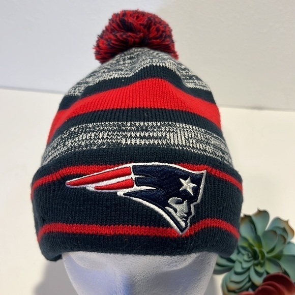 NFL New Era New England Patriots Beanie - Picture 4 of 11
